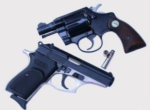 revolver_vs_pistol